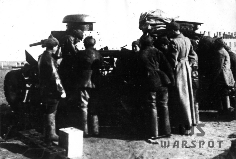 ​Обслуживание танков из отряда ОКДВА, ноябрь 1929 года. Именно эти машины участвовали в боях за КВЖД - Т-18: серийный ответ Чемберлену | Warspot.ru