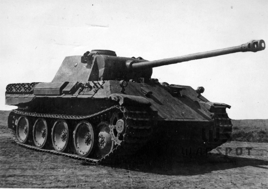 ​Танк с башенным номером 824. НИБТ Полигон, август 1943 года - Страшнее кошки зверя нет | Warspot.ru