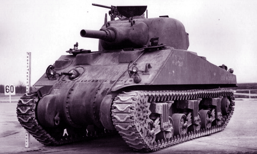 ​Танк M4A4E1 с 105-мм гаубицей. Установка орудия получилась неудовлетворительной - Самый любимый пехотой «Шерман» | Warspot.ru