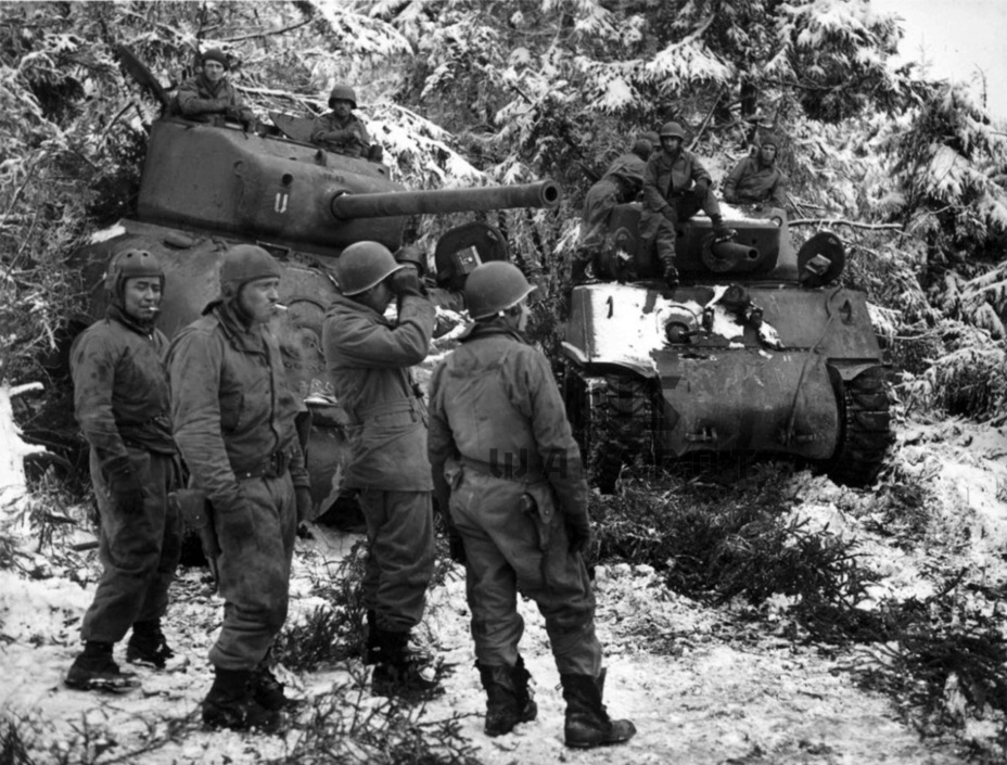 ​К концу 1944 года 2/3 построенных танков уже активно применялись в войсках. - Толстомясый «Шерман» | Warspot.ru