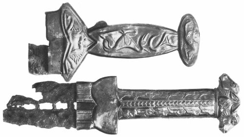 Фото 1. Шлем скифского меча IV века до н.э.jpg