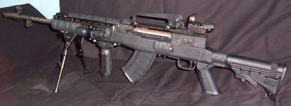 Тюнинг СКС в стиле американского карабина Colt M4A1 SOPMOD M4