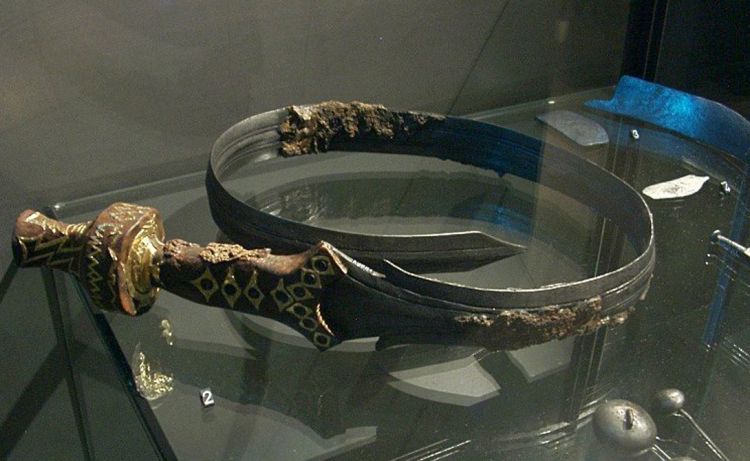 Уруми: смертоносный клинок древних ариев (6 фото)