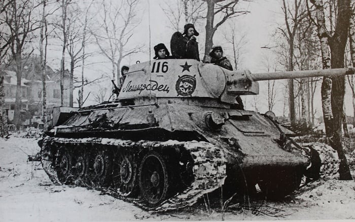 Танк Т-34 Ленинградец