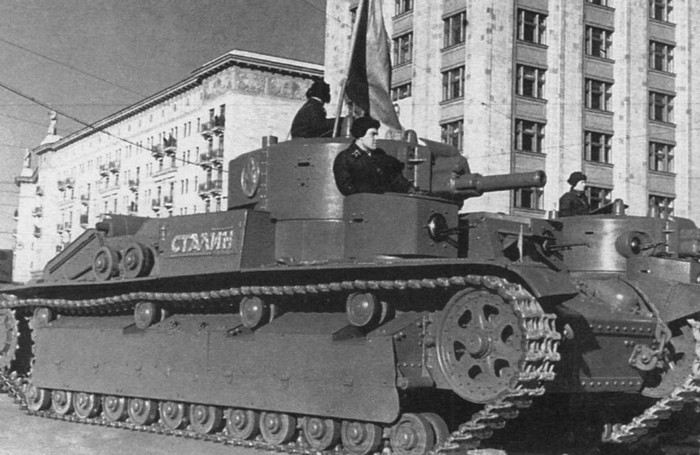 Т-28 – первый многобашенный танк РККА