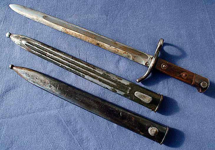 Финский штык-нож к винтовке Мосина 1927 года с ножнами