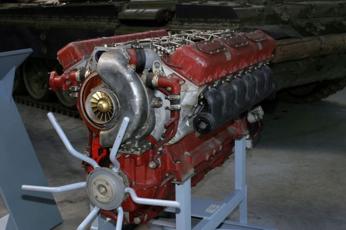 Двигатель В-92С2Ф