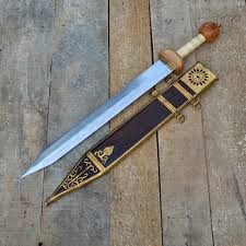 Древний меч гладиус.