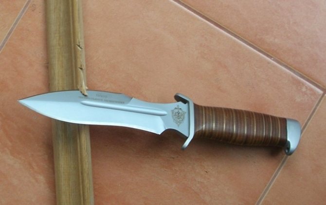 Боевой нож Каратель