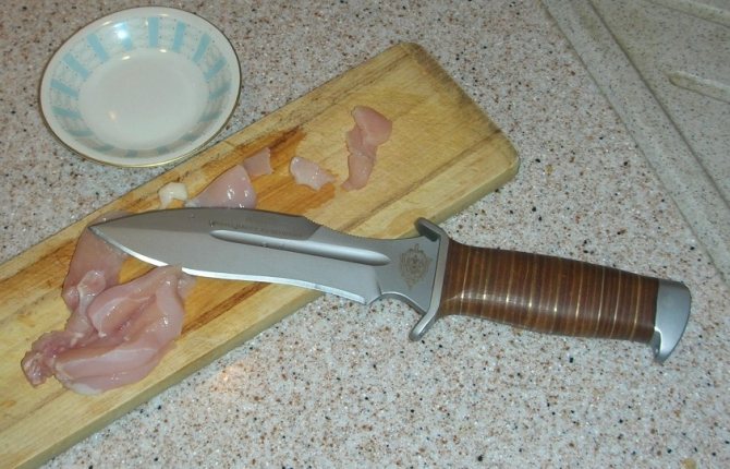 Боевой нож Каратель