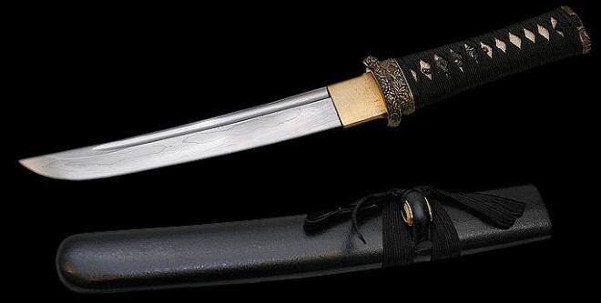Японский нож с ножнами